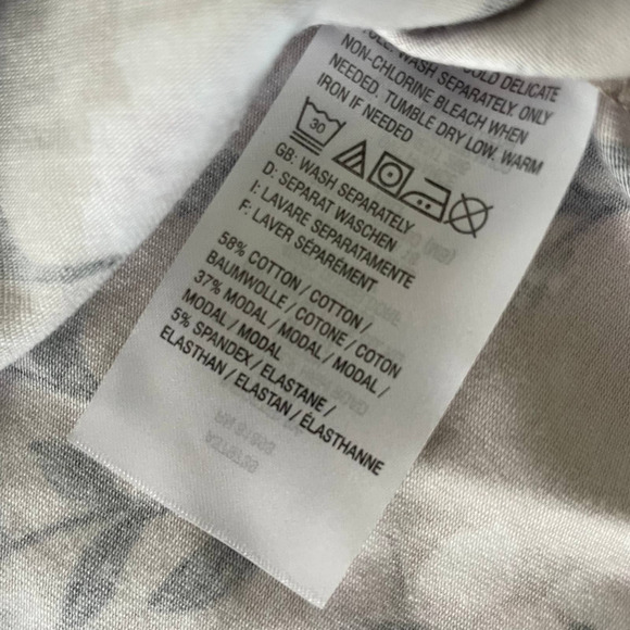 Isaac Mizrahi Taupe Tan Floral V Neck Pullover size 2X - Picture 7 of 10